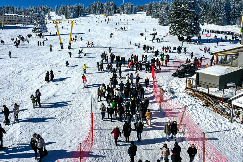 Tatilden taviz vermiyoruz! Geceliği 10 bin lira otellerde yer yok