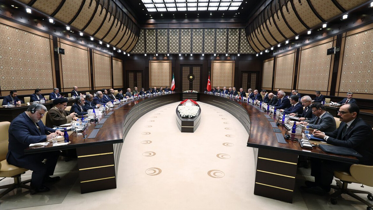 Erdoğan'dan Reisi'ye terörle mücadele mesajı: 'PKK/YPG/PYD'ye karşı mücadele güçlenmeli'