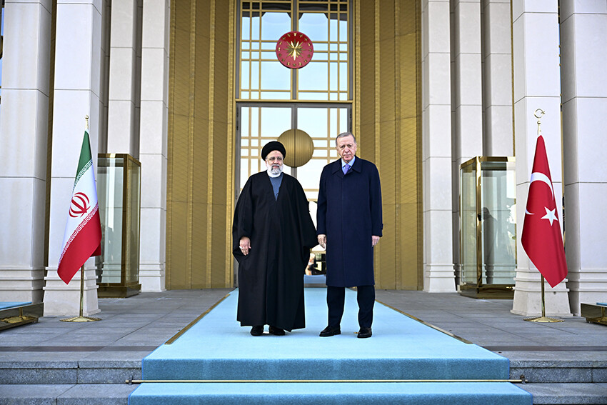 Erdoğan'dan Reisi'ye terörle mücadele mesajı: 'PKK/YPG/PYD'ye karşı mücadele güçlenmeli'