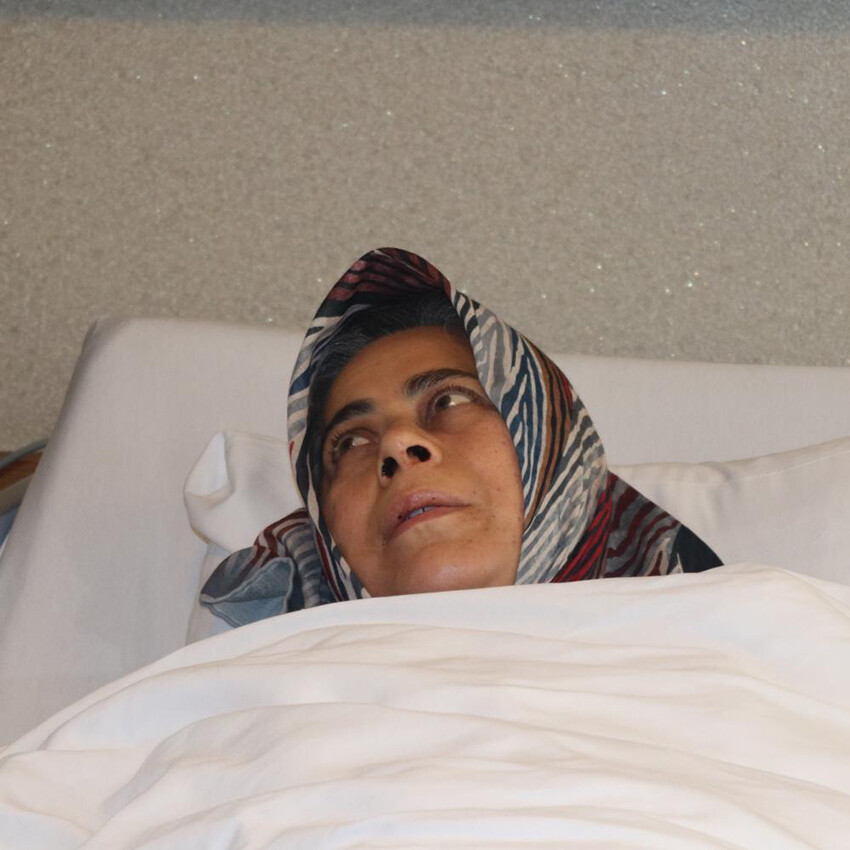 Gezmediği hastane kalmadı, senelerdir geçmeyen baş ağrısından burun delikleri ile kurtuldu