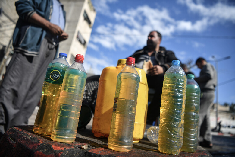 Gazze'de akaryakıt sorununa 'ayçiçek yağlı' çözüm Gazze'de akaryakıt sorununa 'ayçiçek yağlı' çözüm