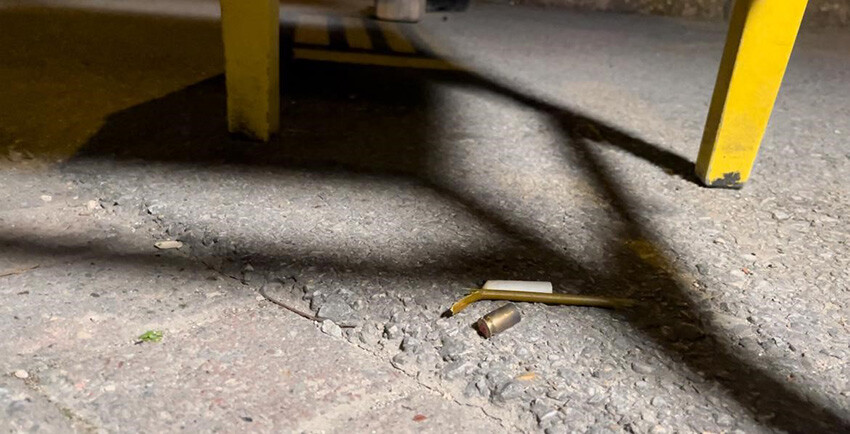 Yine eğlence mekanı yine silahlı saldırı! Kurşunlar şans eseri sıyırdı