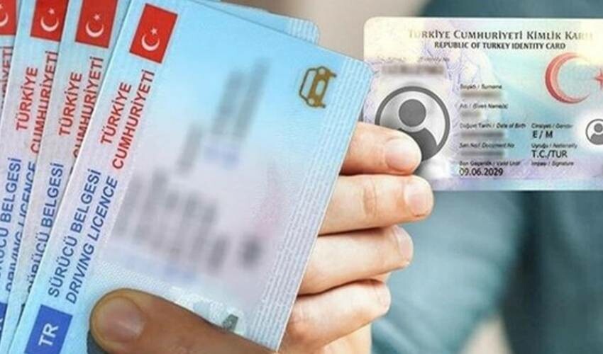 Kimlik ve ehliyette yeni dönem! Duyan Nüfus Müdürlüğü'ne akın ediyor: Ücretsiz şekilde halledin, sadece 5 dakika sürüyor