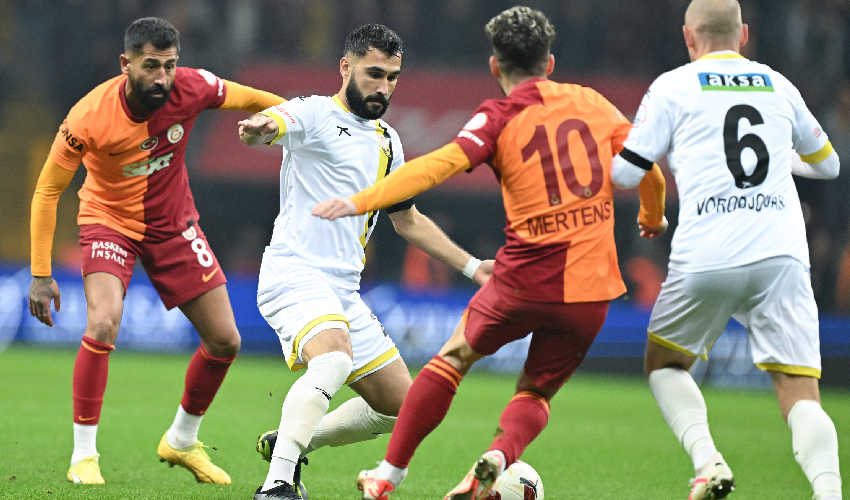 Kerem Aktürkoğlu resital sundu! Galatasaray, İstanbulspor'u devirdi Kerem Aktürkoğlu resital sundu! Galatasaray, İstanbulspor'u devirdi