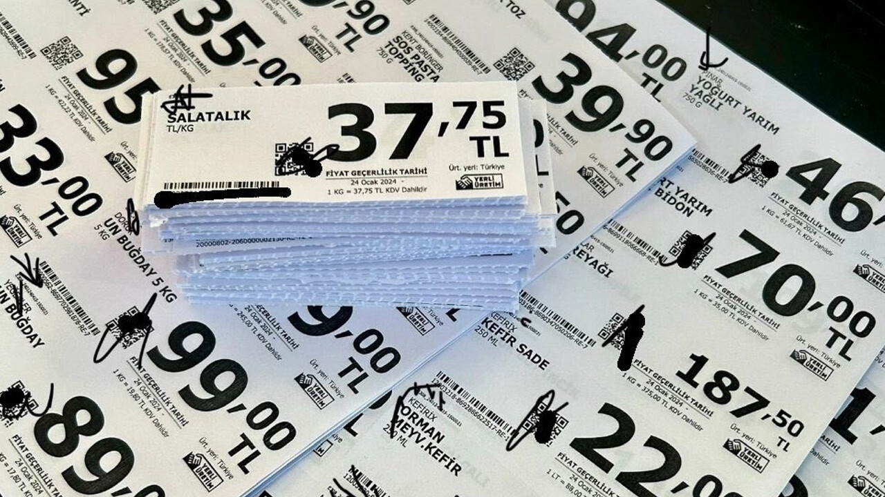 Marketlerde etiket mesaisi! Bir gecede 700 ürüne zam yaptılar