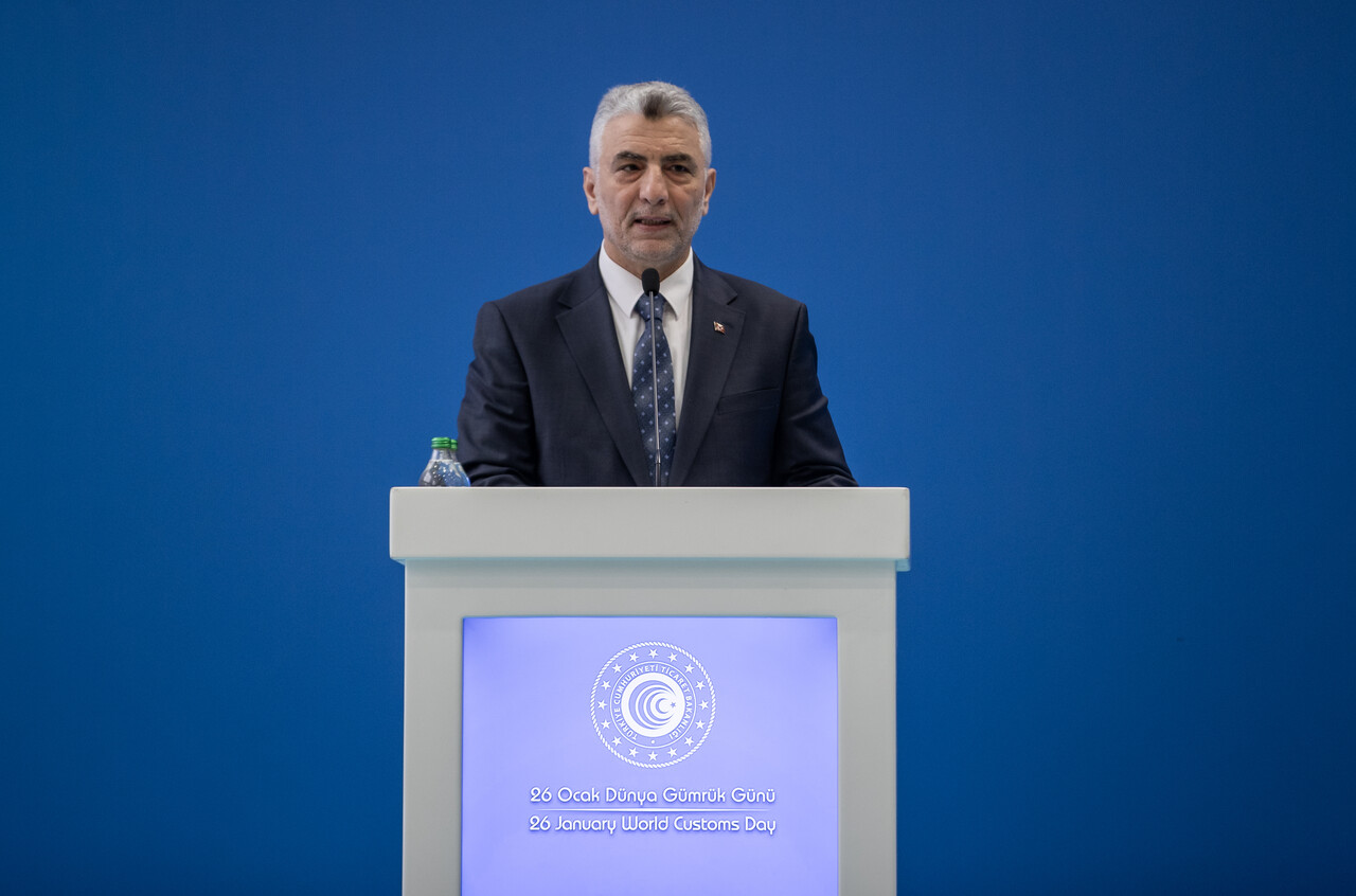 Bakan Bolat 'yıla iyi başladık' sözleriyle duyurdu! İhracatta hedef 377 milyar dolar