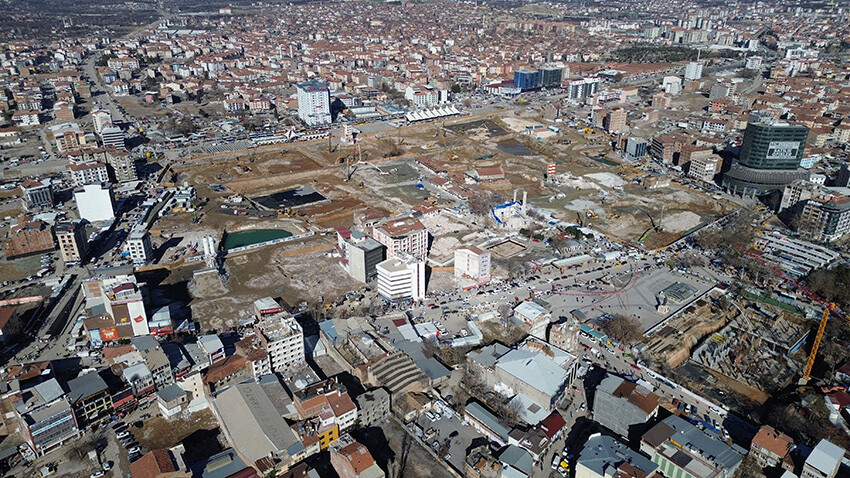 Görüntüler Malatya'dan... Büyük yıkım bir kez daha gözler önünde