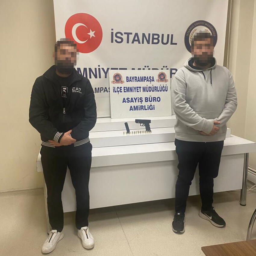 İstanbul'da maganda dehşeti: Trafikte eşine küfretti diye 'tetikçi' tutup vurdurdu İstanbul'da maganda dehşeti: Trafikte eşine küfretti diye 'tetikçi' tutup vurdurdu