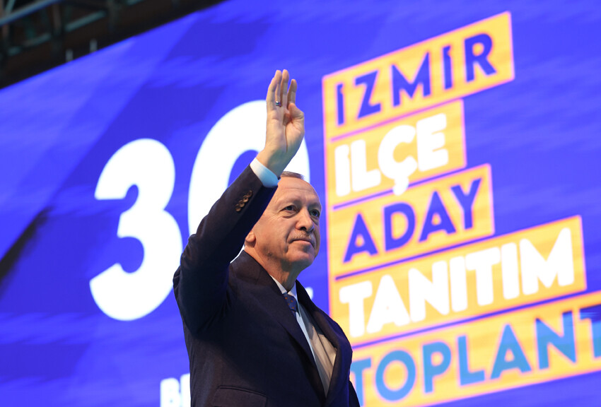 Cumhurbaşkanı Erdoğan, AK Parti'nin İzmir ilçe adaylarını açıkladı