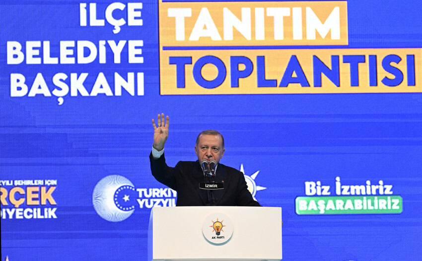 Cumhurbaşkanı Erdoğan, AK Parti'nin İzmir ilçe adaylarını açıkladı