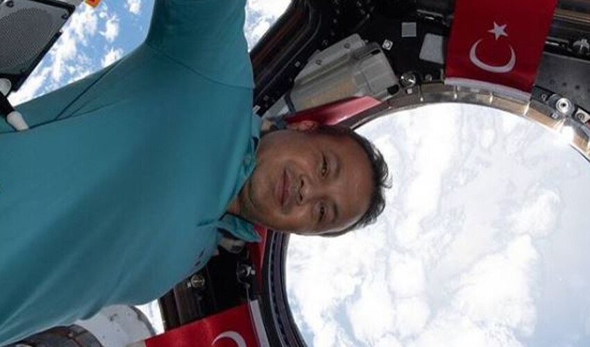 Uzaydaki ilk Türk astronotumuz Alper Gezeravcı'dan yeni kare!