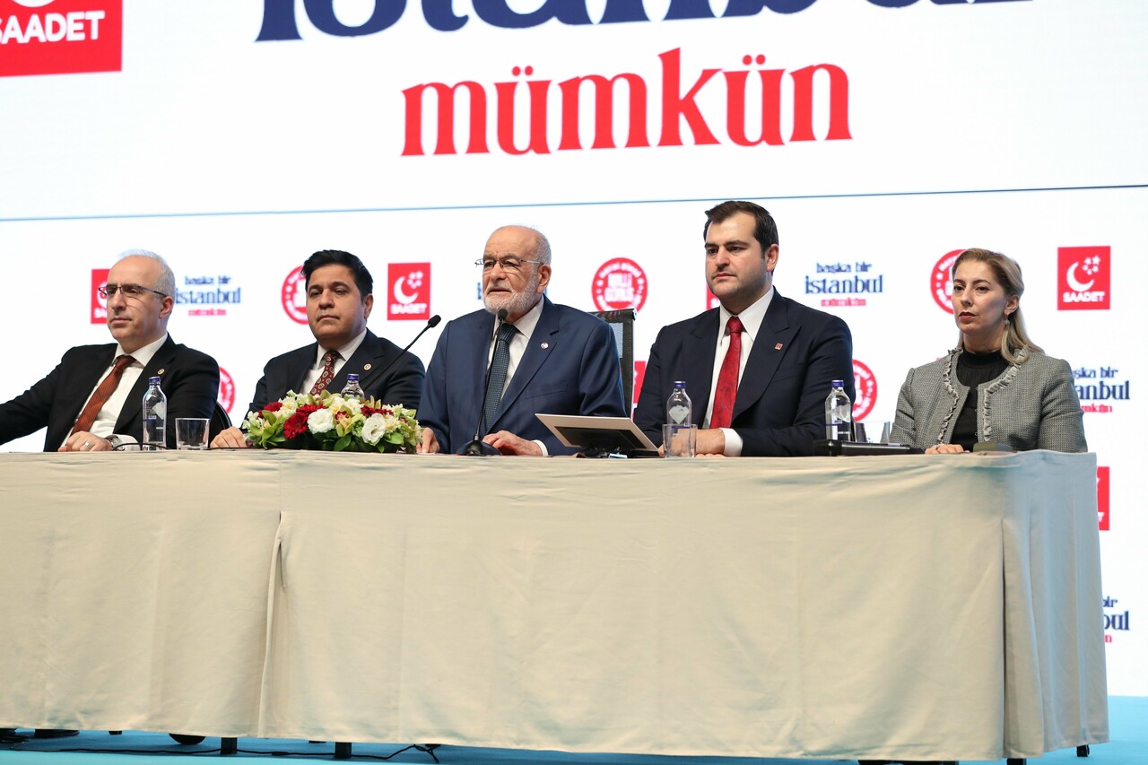 Saadet Partisi, İstanbul adayını tanıttı, İBB'ye yüklendi: 'Altın tepsideki fırsatı heba etti'