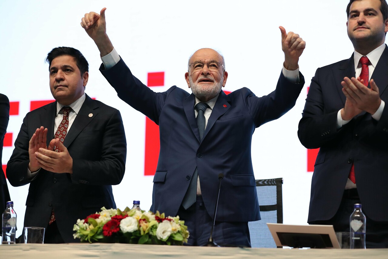 Saadet Partisi, İstanbul adayını tanıttı, İBB'ye yüklendi: 'Altın tepsideki fırsatı heba etti'