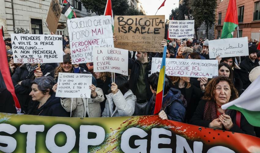 Avrupa'da halk 'Filistin' için sokaklara indi: Savaş değil, soykırım!