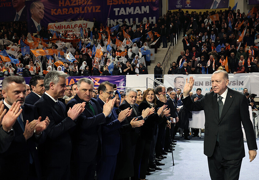 Cumhurbaşkanı Erdoğan: 5 yılı bırakın 1 gün bile kaybedemeyiz