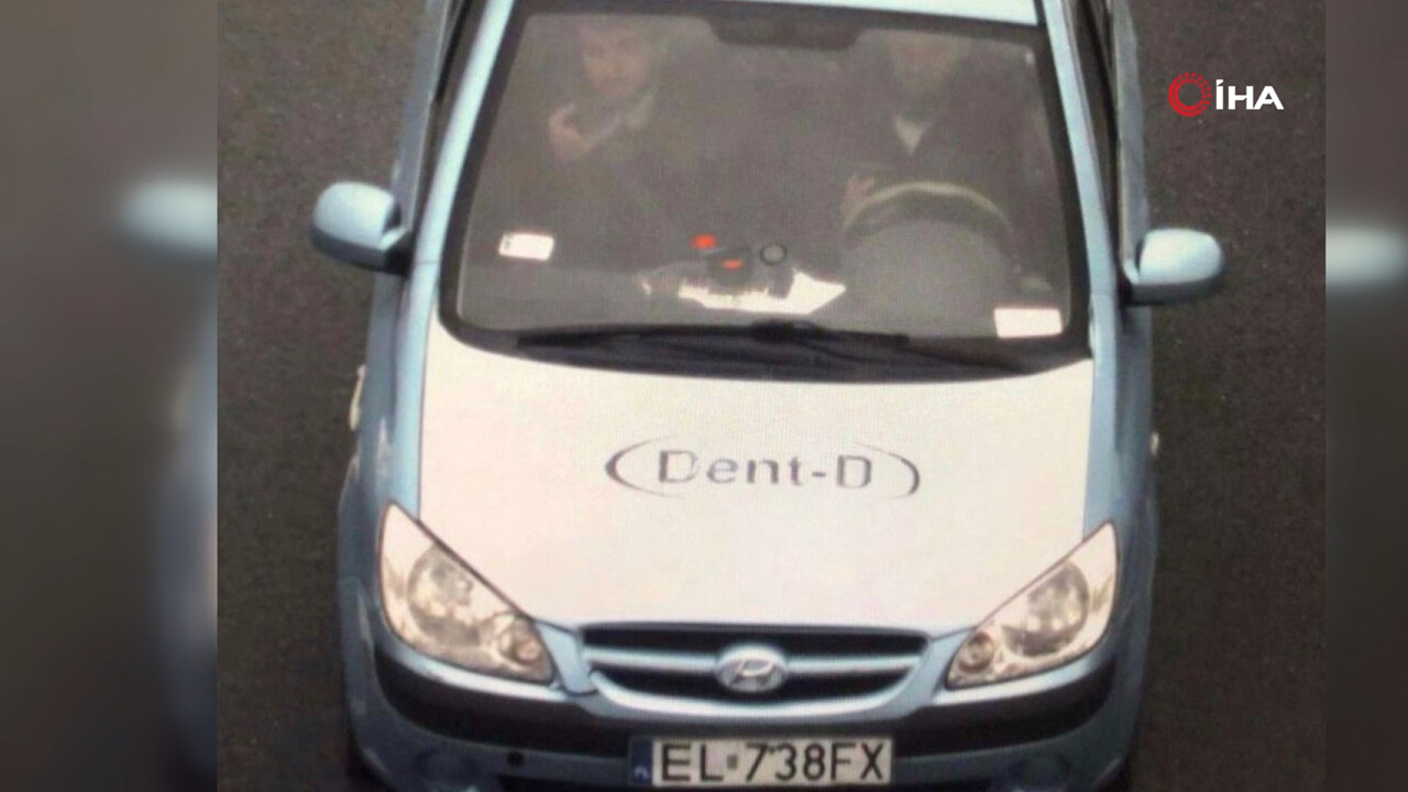 Saldırganların kiliseye giriş anları kameralarda: Öldürdükleri kişiye kapıyı açmışlar Saldırganların kiliseye giriş anları kameralarda: Öldürdükleri kişiye kapıyı açmışlar