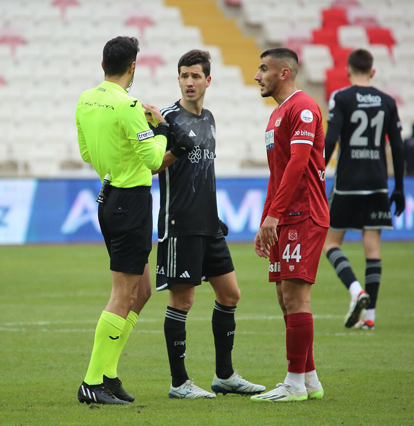 Fernando Santos da dertli: Hakkımız yeniyor Fernando Santos da dertli: Hakkımız yeniyor