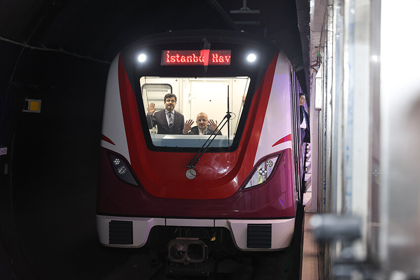 Gayrettepe-Kağıthane metrosu açıldı: Birilerinin dizleri titremeye başladı