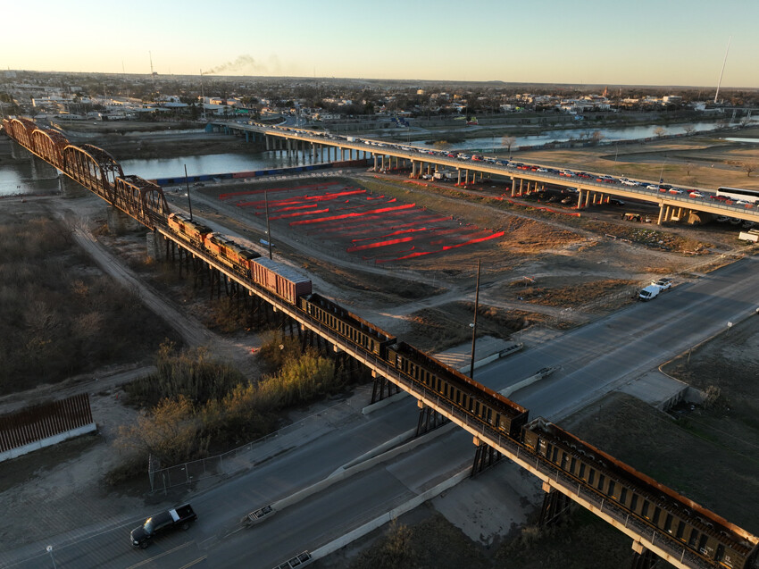 ABD'de Teksas krizi devam ediyor: 'Ölüm tuzakları' göçmenleri durduramadı