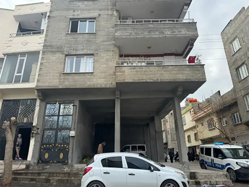 Gaziantep'te boşanmak üzere olduğu eşinin evine giden adam katliam yaptı: 4 ölü, 3 yaralı