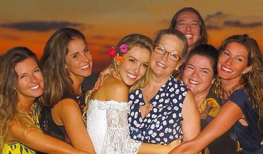 Gisele Bündchen’in büyük acısı… ‘Kahramanım’ dediği annesi hayatını kaybetti Gisele Bündchen’in büyük acısı… ‘Kahramanım’ dediği annesi hayatını kaybetti