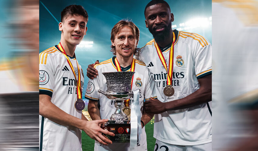 Maç bitince toplantı yapılmıştı! Arda Güler ve Ancelotti'nin konuşmaları ortaya çıktı Maç bitince toplantı yapılmıştı! Arda Güler ve Ancelotti'nin konuşmaları ortaya çıktı