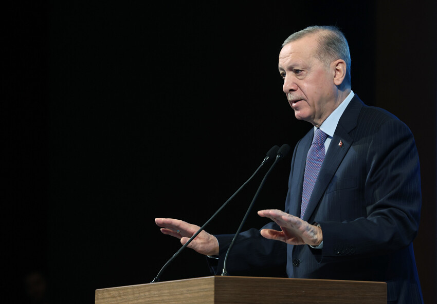 Cumhurbaşkanı Erdoğan AK Parti'nin 'Seçim Beyannamesi'ni açıkladı Cumhurbaşkanı Erdoğan AK Parti'nin 'Seçim Beyannamesi'ni açıkladı