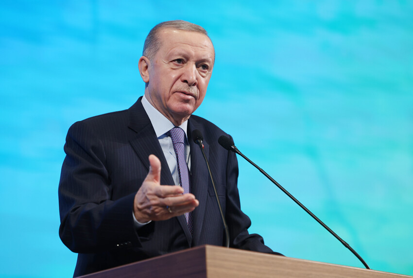 Cumhurbaşkanı Erdoğan AK Parti'nin 'Seçim Beyannamesi'ni açıkladı Cumhurbaşkanı Erdoğan AK Parti'nin 'Seçim Beyannamesi'ni açıkladı