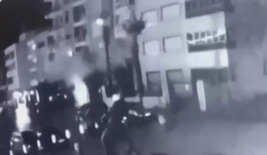 Depremden aylar sonra kahreden görüntü: Önce beşik gibi sallandı sonra yerle bir oldu