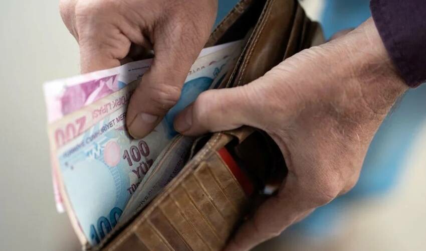 Emekliler bu formüllerle köşeyi dönecek! Sosyal Güvenlik Uzmanı tek tek açıkladı, emekli maaşınız 20 bin TL’nin üzerine çıkacak