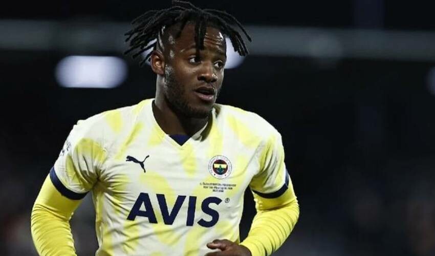 Fenerbahçe’nin kapısını çaldılar! Premier Lig devi yıldız oyuncu için kasanın ağzını açtı, Ali Koç son sözü söyleyecek