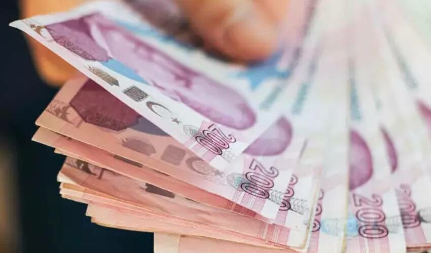 Ödemeler öne çekildi, 230 bin kamu işçisi ücret zammını erken alacak