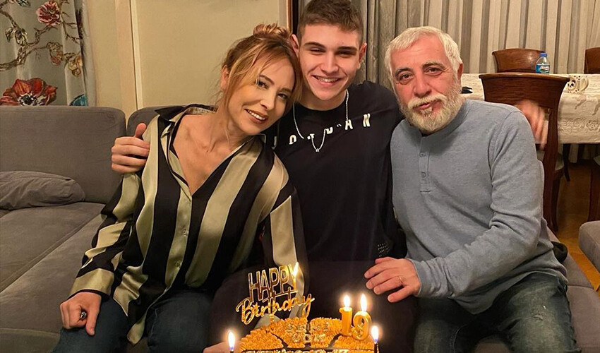 Ahu Sungur ile Suat Sungur’un oğulları büyüdü! Görenler ‘Koca delikanlı olmuş’ diyor