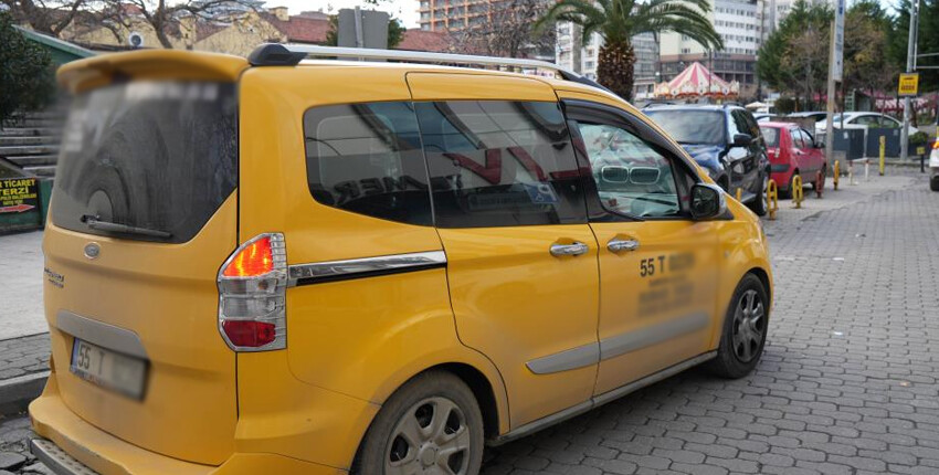 Samsun'da toplu taşımaya zam! Minibüs ücreti 17 TL, taksimetre açılışı 46 TL'ye yükseldi