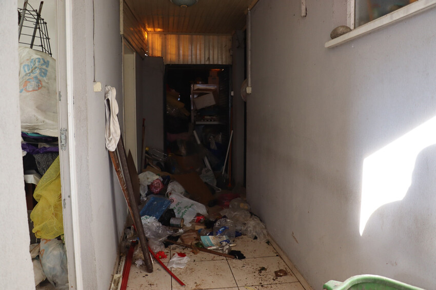 Belediye bile bu 'ev'le baş edemiyor: Beşinci kez yine aynı manzara