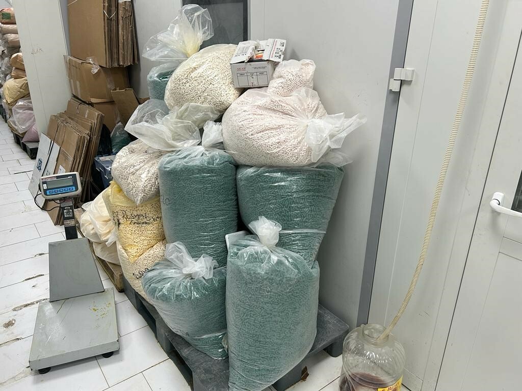 İstanbul'da '50 milyonluk' sahte ve kaçak ilaç operasyonu