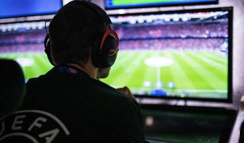 Türk futbolunda yeni dönem başlıyor! TFF'den VAR kararı Türk futbolunda yeni dönem başlıyor! TFF'den VAR kararı