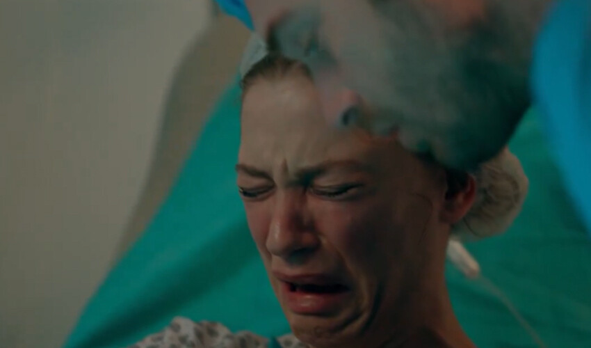 Aile dizisi ekrana veda etti, Serenay Sarıkaya ve Kıvanç Tatlıtuğ finalde ağlattı