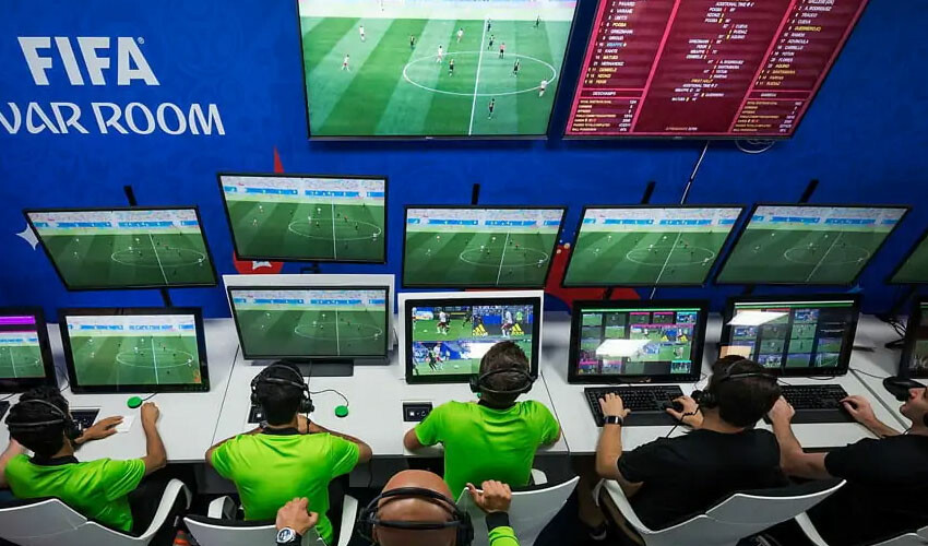 Türk futbolunda yeni dönem başlıyor! TFF'den VAR kararı Türk futbolunda yeni dönem başlıyor! TFF'den VAR kararı