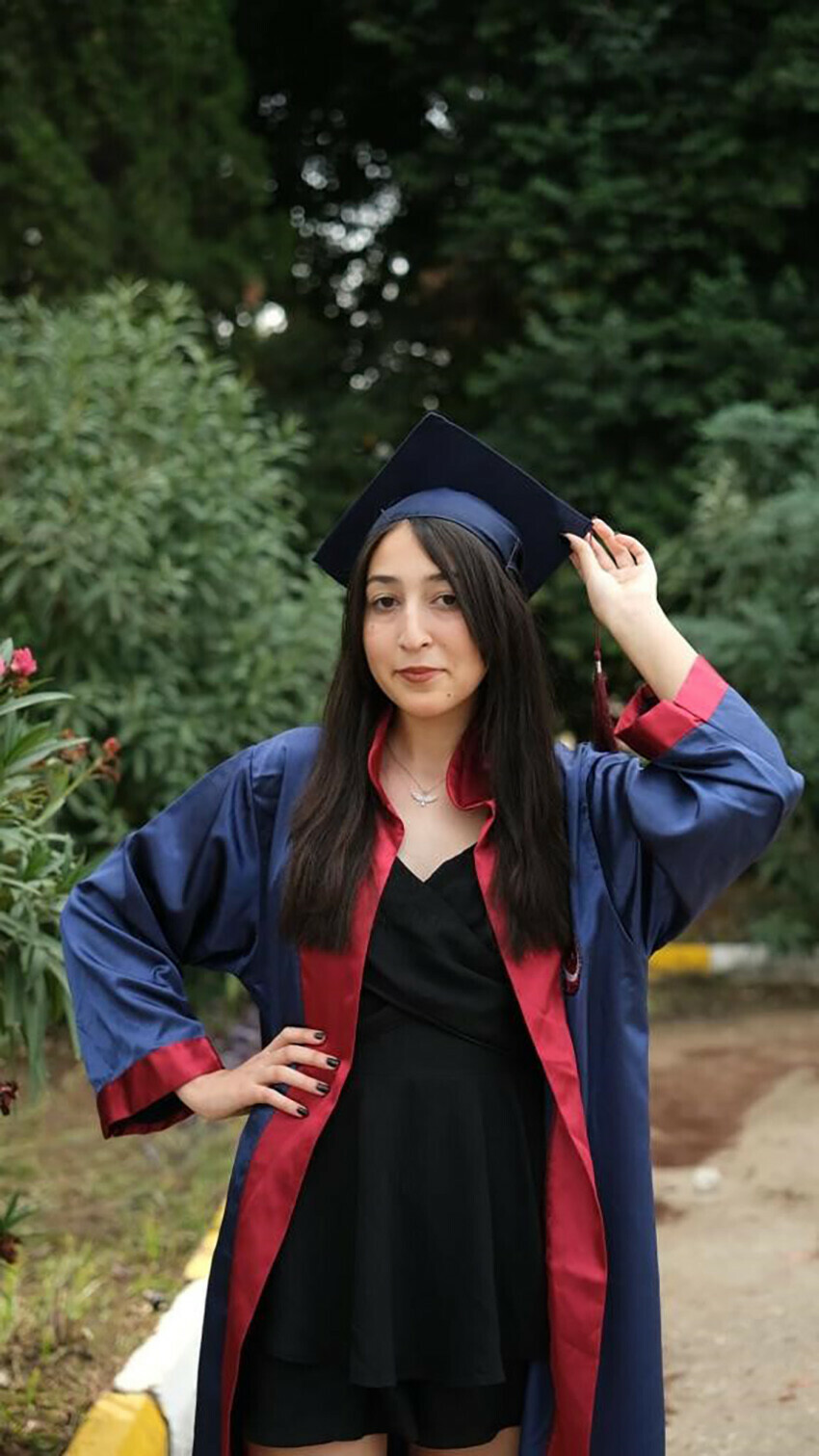 Sınıf arkadaşlarından kahreden haber! Biri kalp krizinden öldü, diğeri cenazeden çıkınca kazada...