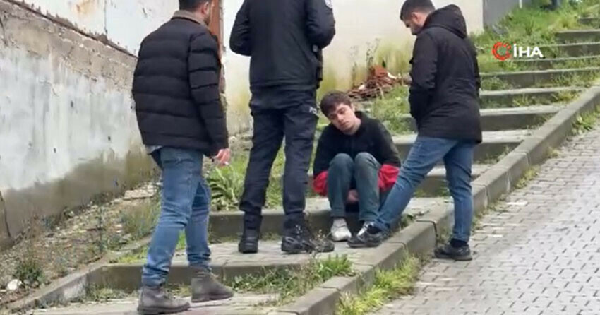 Kocaeli'de gece yarısı 8. kattan düşen kadını sabah fark ettiler! Kocaeli'de gece yarısı 8. kattan düşen kadını sabah fark ettiler!