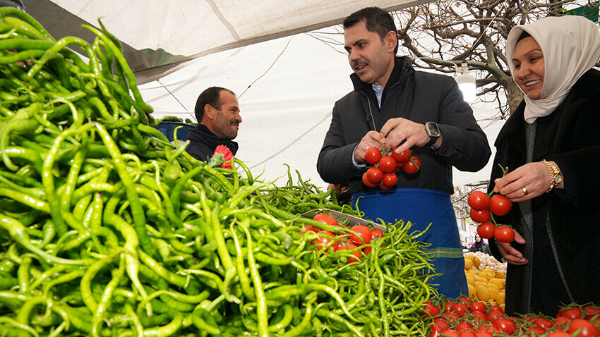 Murat Kurum, 'Milletimiz her şeyin farkında' diyerek İBB'yi topa tuttu Murat Kurum, 'Milletimiz her şeyin farkında' diyerek İBB'yi topa tuttu