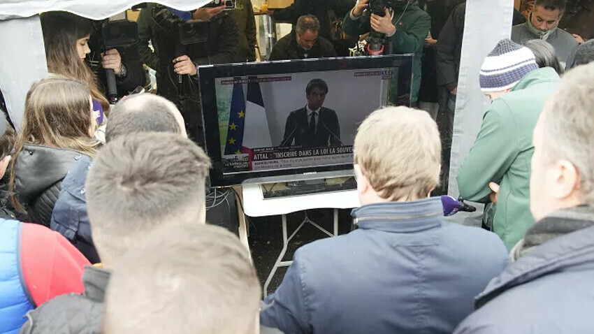 Çiftçilerin başkent kuşatması zafer getirdi! Fransa hükümeti geri adım attı, eylemler durdu Çiftçilerin başkent kuşatması zafer getirdi! Fransa hükümeti geri adım attı, eylemler durdu