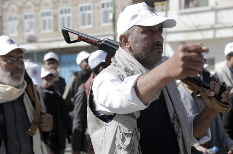 Husiler, Filistin'e destek için askerî geçit töreni düzenledi Husiler, Filistin'e destek için askerî geçit töreni düzenledi