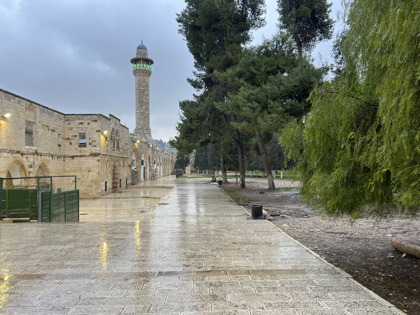 Mescid-i Aksa'da bitmeyen cuma hüznü: İsrail'in kısıtlamaları 17 haftadır devam ediyor