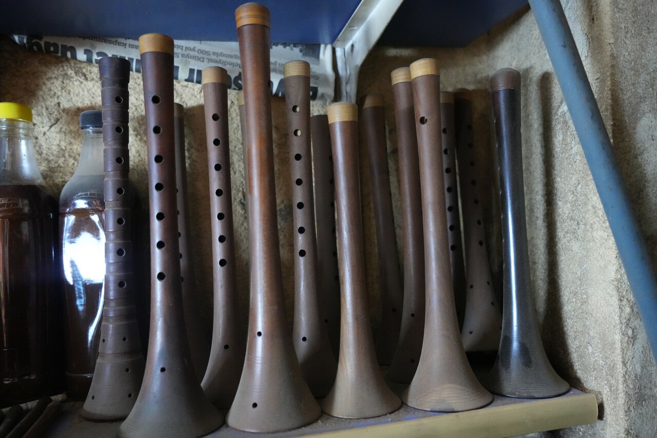 Gaziantep'in son zurna ustası! Tüm Türkiye'den ona geliyorlar, 56 yıldır 7 metrekarelik iş yerinde zurna yapıyor Gaziantep'in son zurna ustası! Tüm Türkiye'den ona geliyorlar, 56 yıldır 7 metrekarelik iş yerinde zurna yapıyor