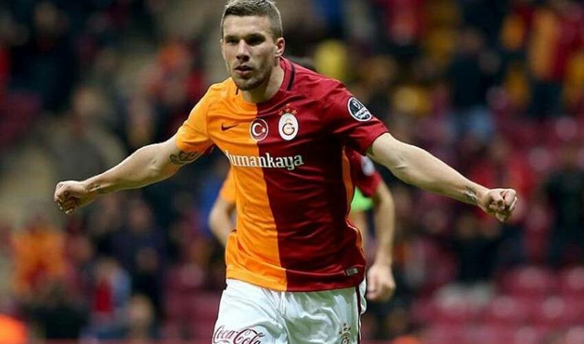 Galatasaray’ın eski yıldızı Podolski'den Süper Ligi sallayacak itiraf! Fenerbahçe taraftarı sinirden çıldıracak…