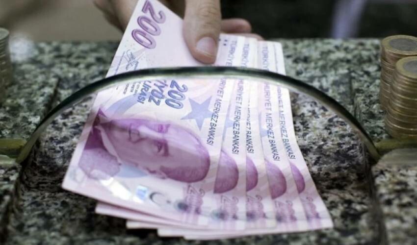 SGK uzmanı canlı yayında açıkladı! Emeklilere 7 bin TL ek ödeme mi yapılacak?