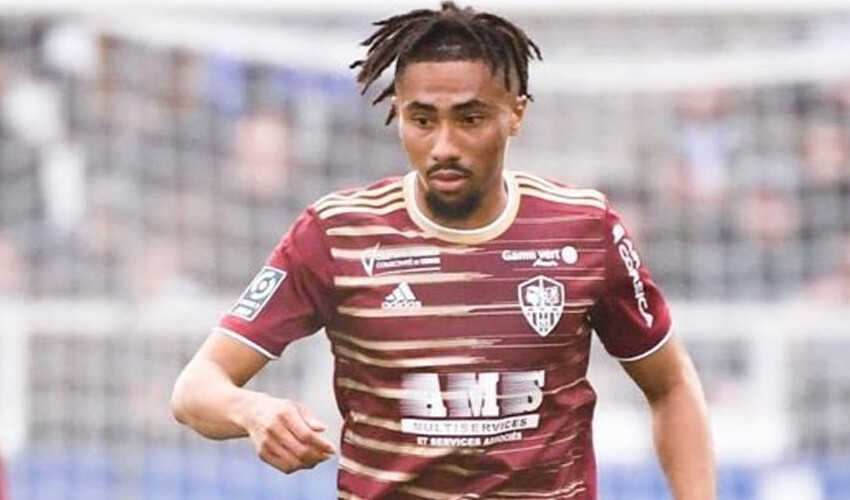 Erden Timur İnaki Pena'ya ne kadar teşekkür etse az! Manchester City'nin sol beki Galatasaray'a geliyor Erden Timur İnaki Pena'ya ne kadar teşekkür etse az! Manchester City'nin sol beki Galatasaray'a geliyor