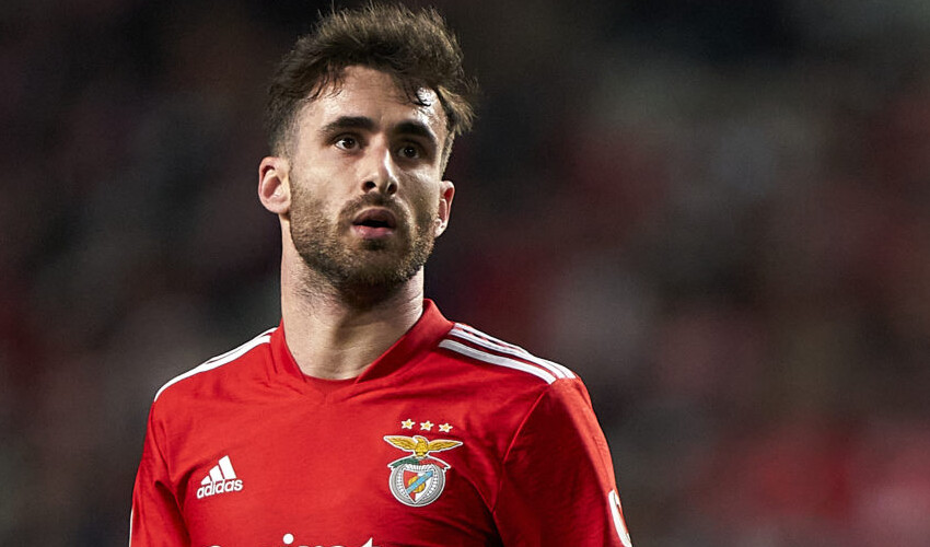 Erden Timur İnaki Pena'ya ne kadar teşekkür etse az! Manchester City'nin sol beki Galatasaray'a geliyor Erden Timur İnaki Pena'ya ne kadar teşekkür etse az! Manchester City'nin sol beki Galatasaray'a geliyor